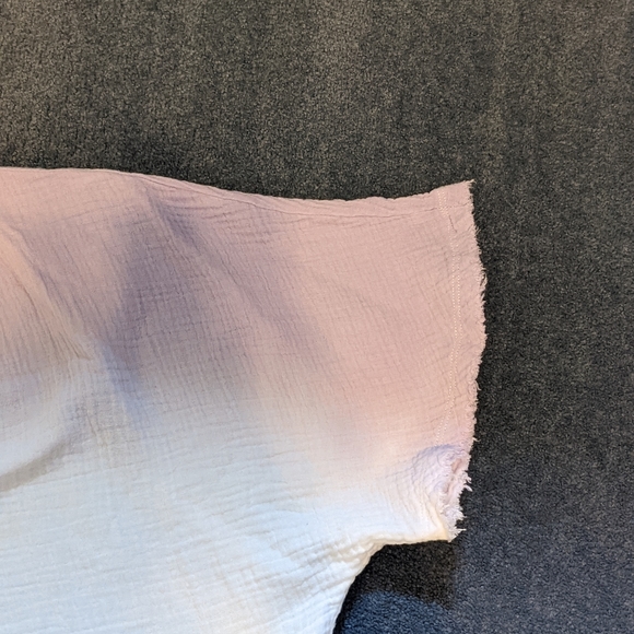 Avery Rayne Ombre Top - Picture 3 of 6